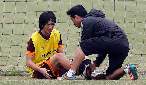 Tuấn Anh có thể phải mổ đầu gối