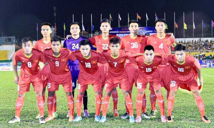 HLV Phạm Minh Đức không trách thủ thành Quang Tuấn