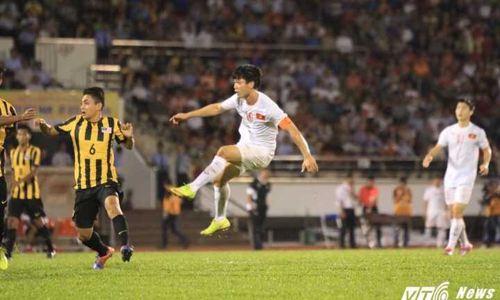 Bố Công Phượng: Tôi như muốn khóc khi con ghi bàn