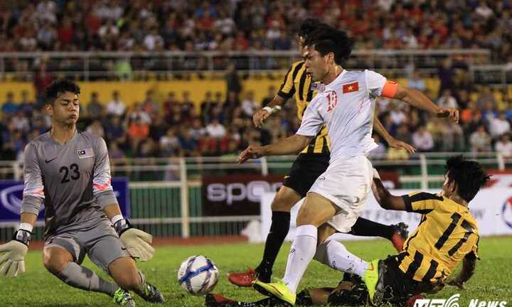 Công Phượng ghi bàn tuyệt đẹp, U23 Việt Nam thắng đậm U23 Malaysia