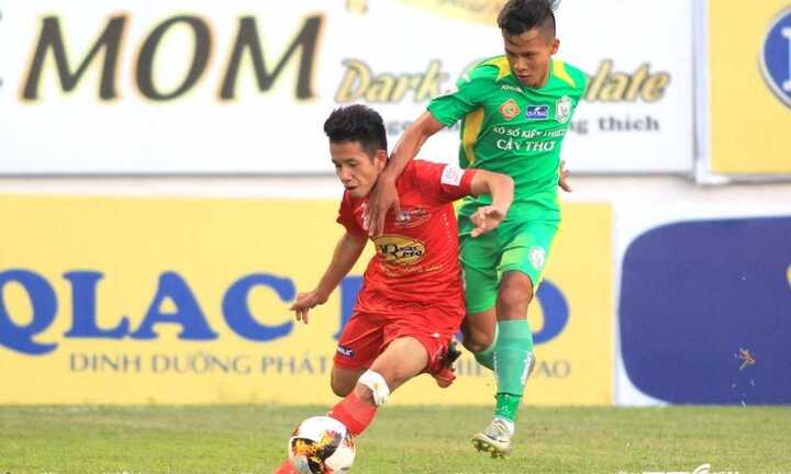 HAGL thắng to, bầu Đức lạnh lùng không thưởng nóng