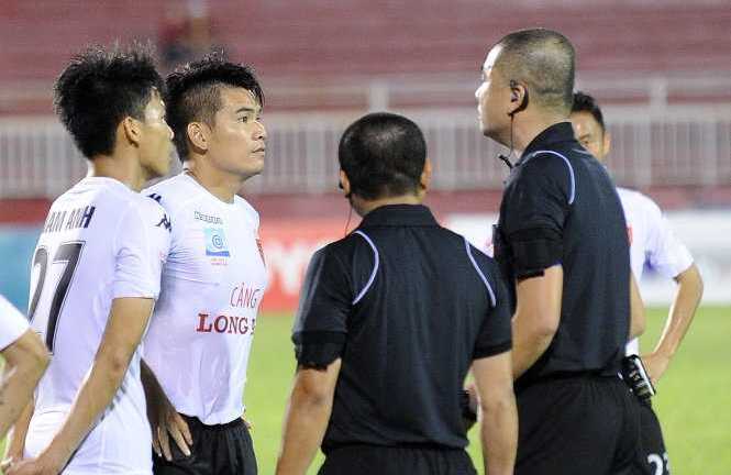 Trưởng ban trọng tài Nguyễn Văn Mùi: Đừng để cầu thủ Long An giải nghệ sớm