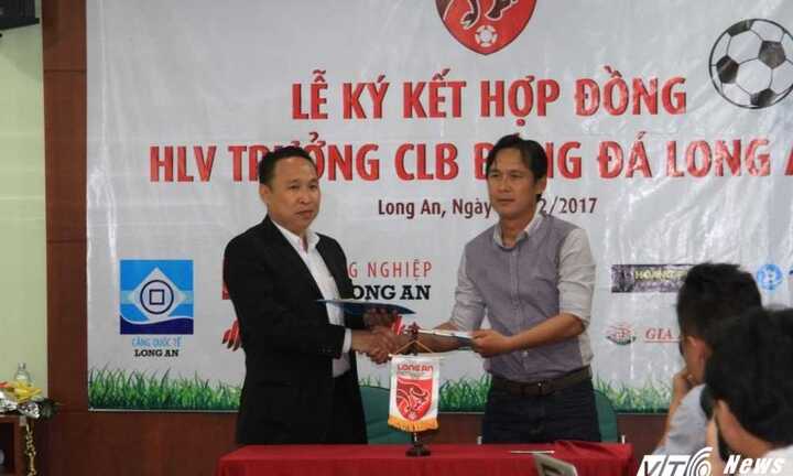 Cựu đội trưởng tuyển Việt Nam làm HLV trưởng CLB Long An