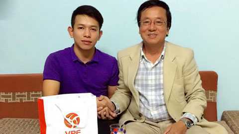 Anh Khoa giải nghệ, lãnh đạo VPF tới thăm