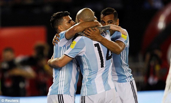 Video kết quả Argentina vs Chile: Messi ghi bàn, Argentina thắng trận quyết tử