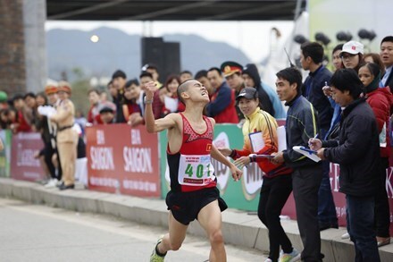 Xác định người chiến thắng đường đua marathon Giải báo Tiền phong 2017