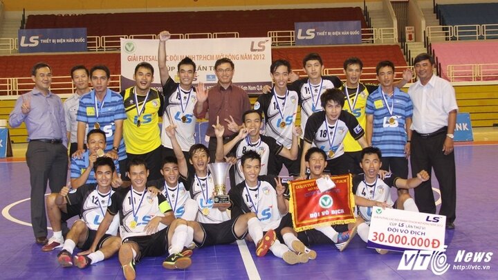 Thái Sơn Nam: 10 năm cùng futsal Việt Nam ra biển lớn