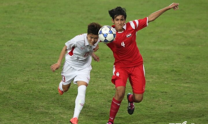 18h trực tiếp Việt Nam vs Singapore: Chờ mưa bàn thắng