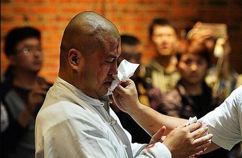 Cao thủ Thái cực quyền nói thua võ sĩ MMA vì giày mới