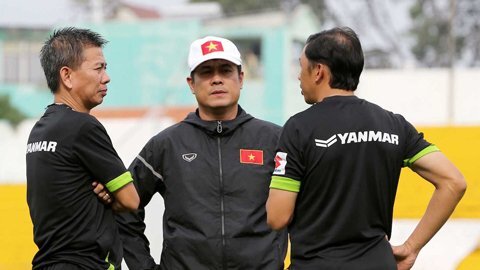 Vì sao HLV Hoàng Anh Tuấn làm trợ lý HLV Hữu Thắng?