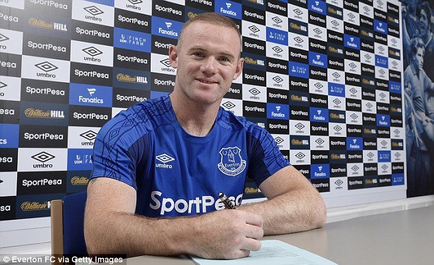 Chính thức: Rooney chia tay MU, ký hợp đồng với Everton
