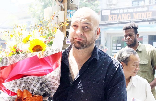 Flores: 'Nếu bị phóng điện, tôi bái võ sư Huỳnh Tuấn Kiệt làm sư phụ'