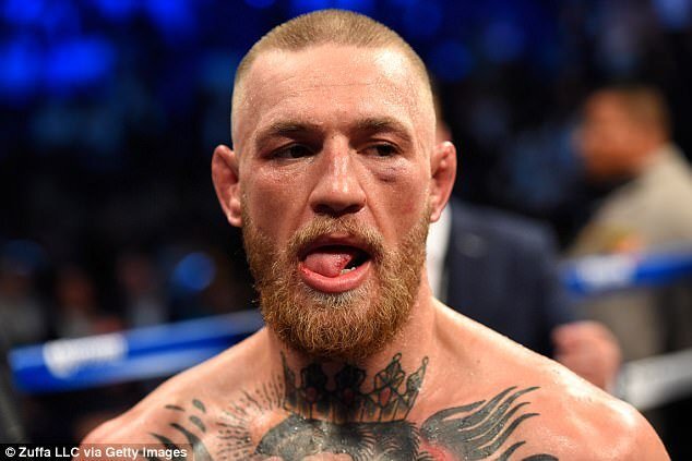 McGregor: Xin ngả mũ bái phục Floyd Mayweather