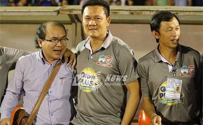 Thua 4 trận liên tiếp, HLV HAGL từ chức