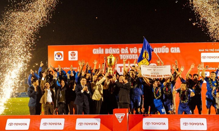 Quảng Nam vô địch V-League 2017 theo kịch bản nghẹt thở nhất hành tinh