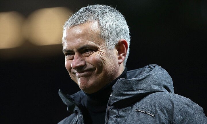 MU thắng hú vía Brighton: Hồn David Moyes trong thân xác Mourinho