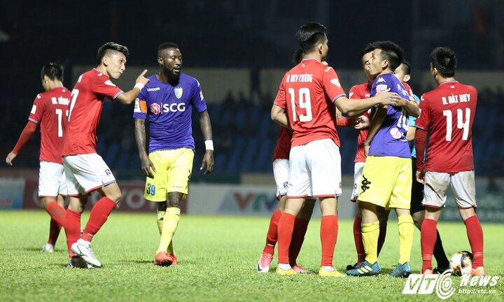 Không phạt Văn Quyết là Ban kỷ luật VFF có vấn đề