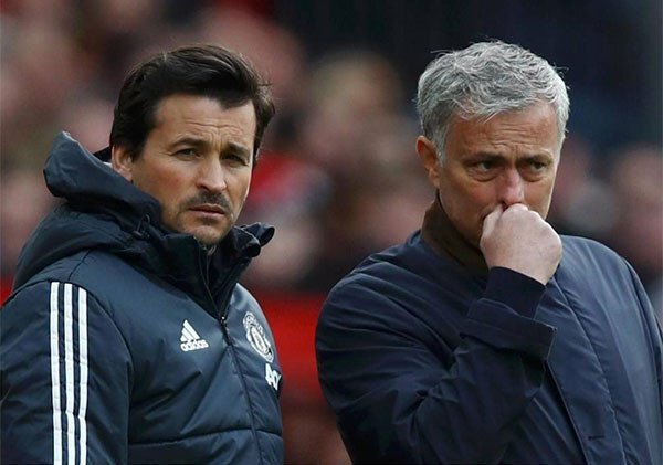 ‘Cạ cứng’ chia tay HLV Mourinho sau 17 năm gắn bó
