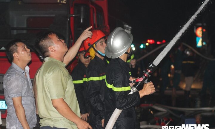 Cháy lớn gần Bệnh viện Nhi Trung ương: Xác định nguyên nhân