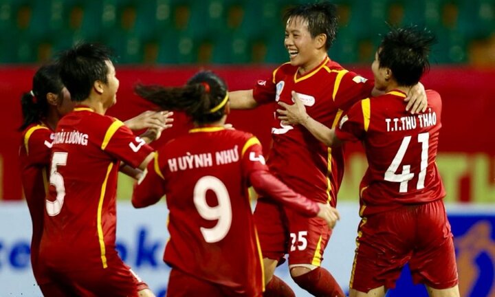 Giải bóng đá nữ VĐQG 2018: TP.HCM I bám đuổi ngôi đầu