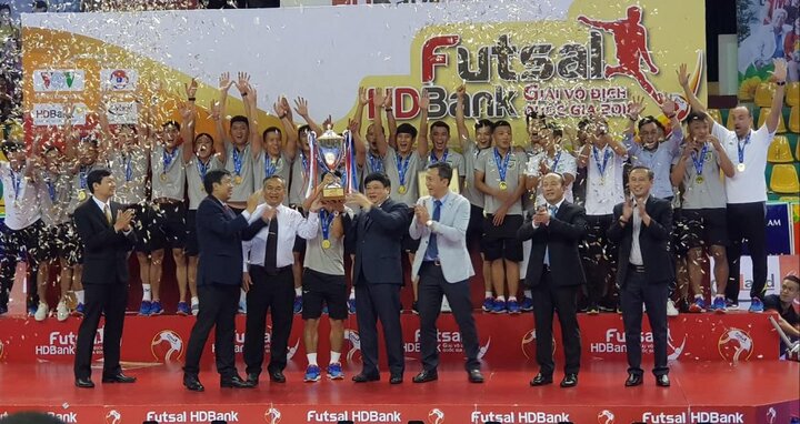 Futsal HDBank VĐQG 2018: Thắng kình địch, Sanatech Sanest Khánh Hòa giành ngôi Á quân