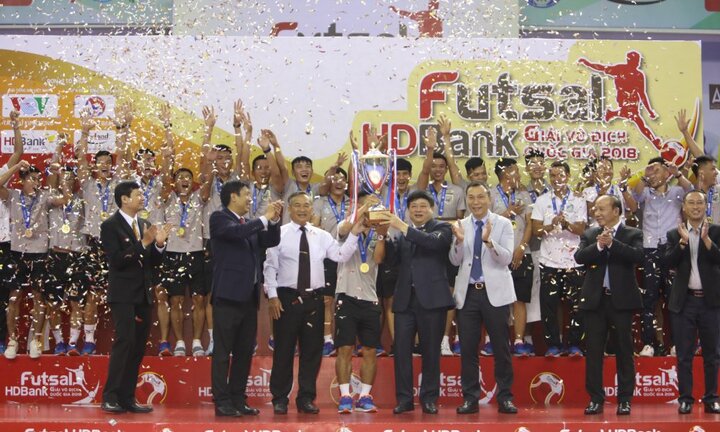 Giải Futsal VĐQG HDBank 2018 kịch tính đến phút chót