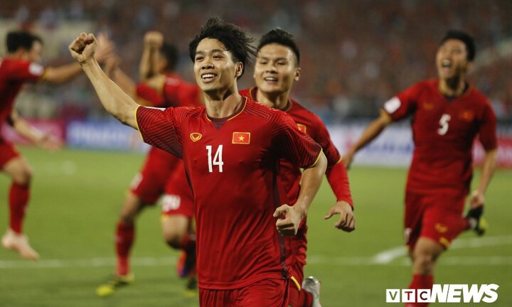 Trực tiếp AFF Cup 2018 Việt Nam vs Malaysia: Anh Đức lập công