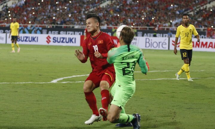 HLV Park Hang Seo lý giải việc tin dùng Xuân Trường, cất Văn Quyết