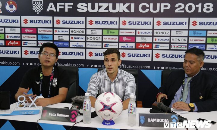 HLV Campuchia: 'Không cá nhân nào xuất sắc hơn tập thể đội tuyển Việt Nam'