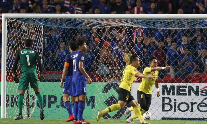 Báo châu Á chỉ 5 lý do khiến Thái Lan gục ngã trước Malaysia