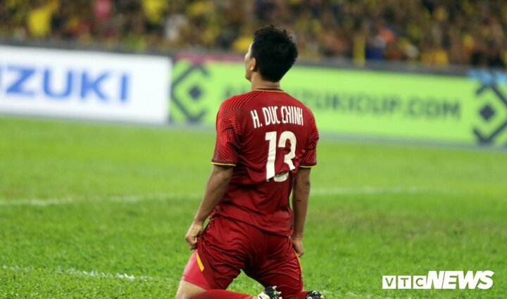 Hà Đức Chinh: Hãy đứng lên, mai là một ngày mới!