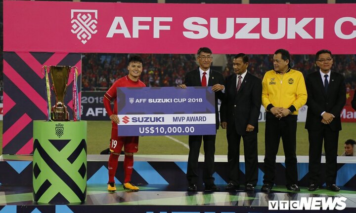 Tiền vệ Quang Hải xuất sắc nhất AFF Suzuki Cup 2018
