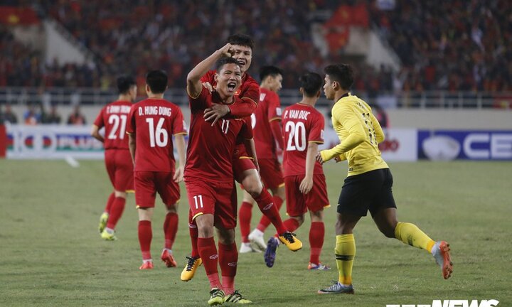 Trực tiếp Việt Nam vs Malaysia chung kết AFF Cup 2018: Anh Đức ghi bàn