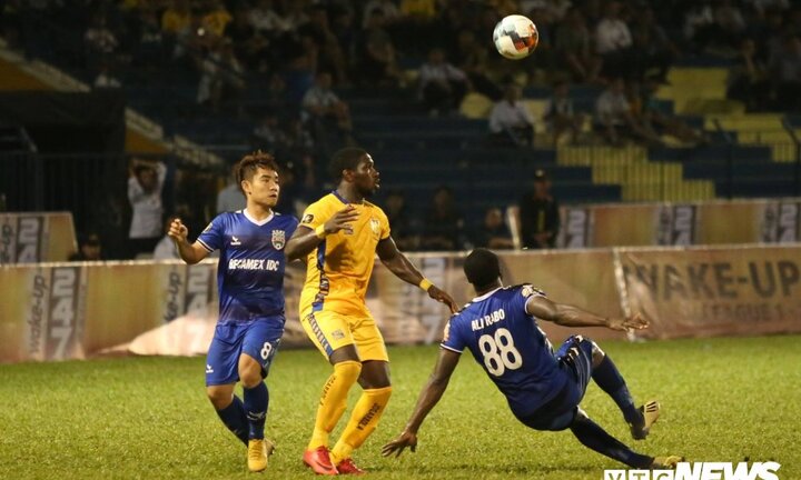 Thanh Hóa, Bình Dương bất phân thắng bại trận mở màn V-League 2019