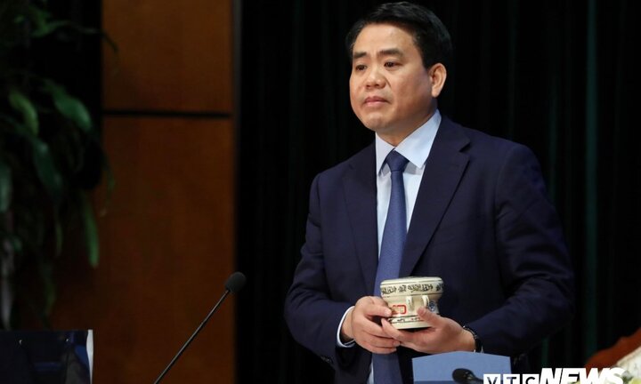 Thượng đỉnh Mỹ-Triều: Hà Nội tặng phóng viên trống đồng có logo F1, mời thưởng thức ẩm thực nổi tiếng