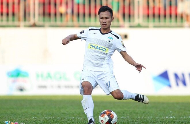 Bị chơi xấu, sao U23 Việt Nam phải nhập viện