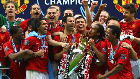 7 lần chức vô địch Premier League được quyết định vào ngày cuối