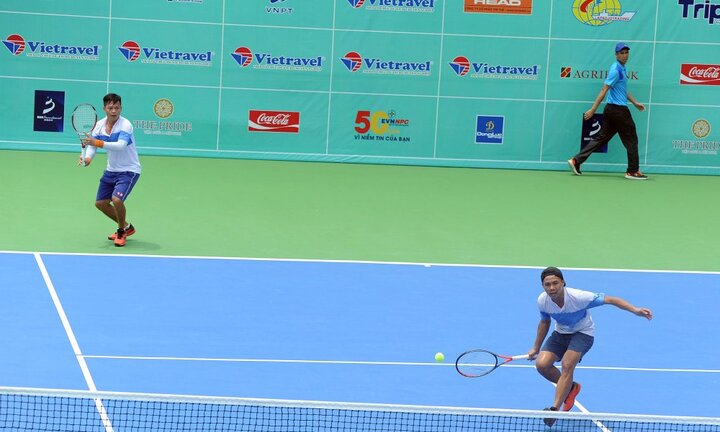 Hải Đăng Tây Ninh chỉ còn 1 đôi đánh bán kết VTF Masters 500-2