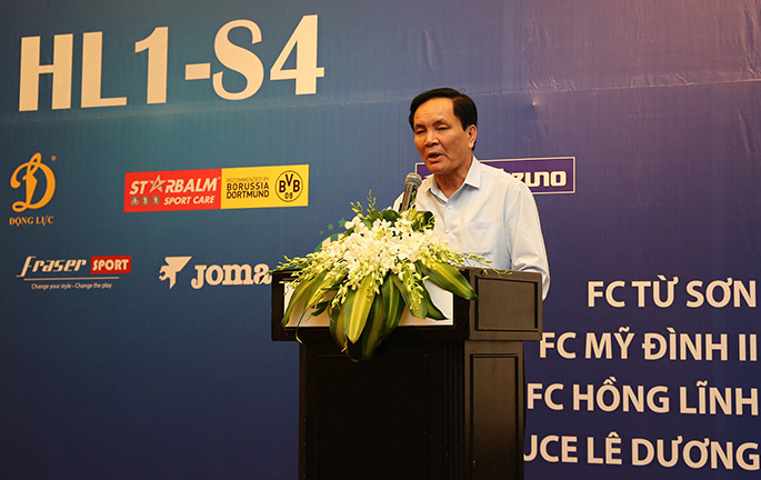 Ông Cấn Văn Nghĩa là một trong những lãnh đạo VFF tại nhiệm ngắn nhất