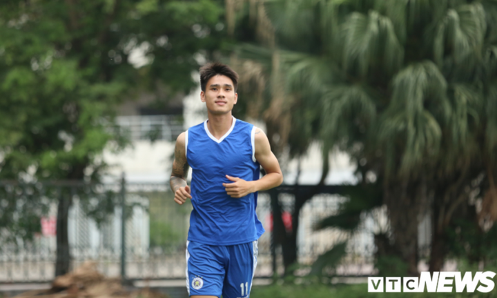 Bị bầu Đệ thanh lý hợp đồng, cựu tuyển thủ Việt Nam chưa hết ngỡ ngàng