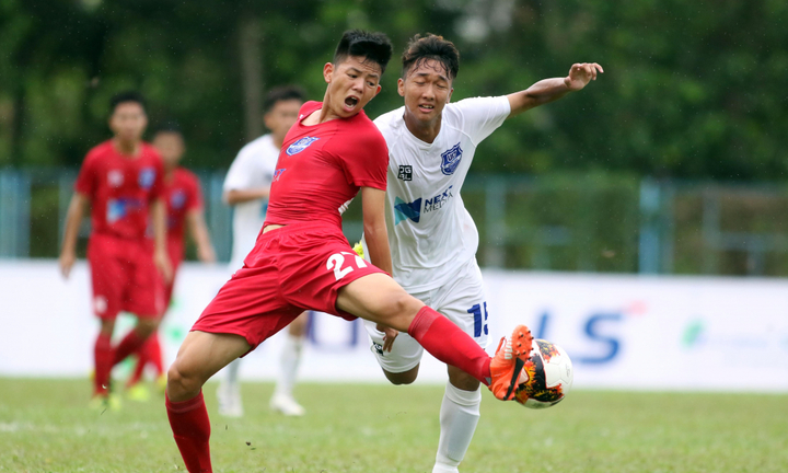 U17 HAGL thảm bại, chủ nhà U17 Tây Ninh thắng trận đầu tiên
