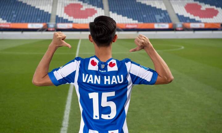Văn Hậu được Lee Nguyễn động viên trước ngày gia nhập Heerenveen