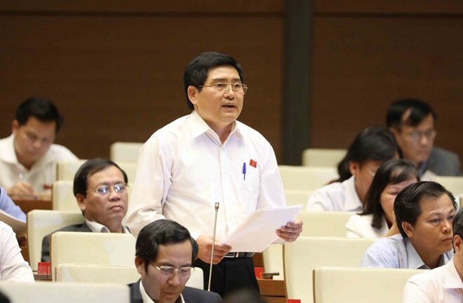 Đổ trộm dầu thải 'đầu độc' nước sông Đà, ĐBQH: 'Đây là việc làm có chủ ý'