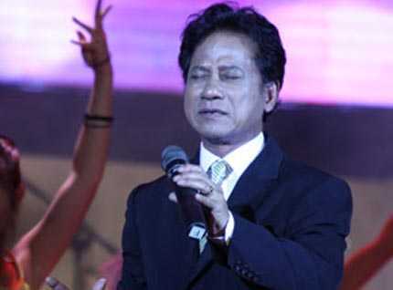 Thu hồi giấy phép liveshow Chế Linh tại Hà Nội