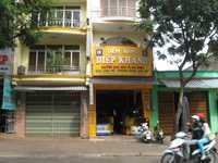 Vị khách nước ngoài 'hô biến' 15 lượng vàng thành chì