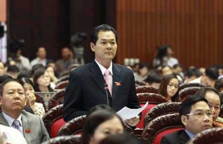 Quốc hội quyết định tăng lương, giảm bội chi