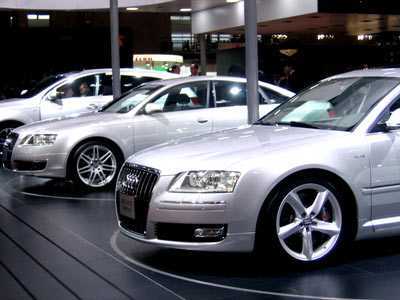 Hà Nội đề xuất phí đăng ký ôtô lên 10 triệu đồng