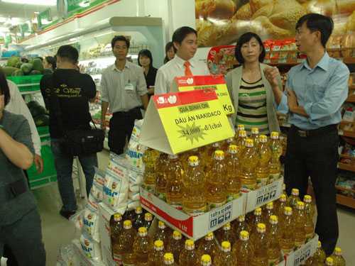 SATRA: Bỏ bê bình ổn giá, “nướng” tiền vào chứng khoán