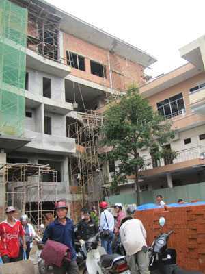 Rơi từ tầng 5 trụ sở Liên đoàn Lao động tử vong