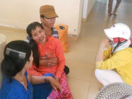 Bé gái chết tức tưởi tại BV: Bác sĩ chỉ… sờ